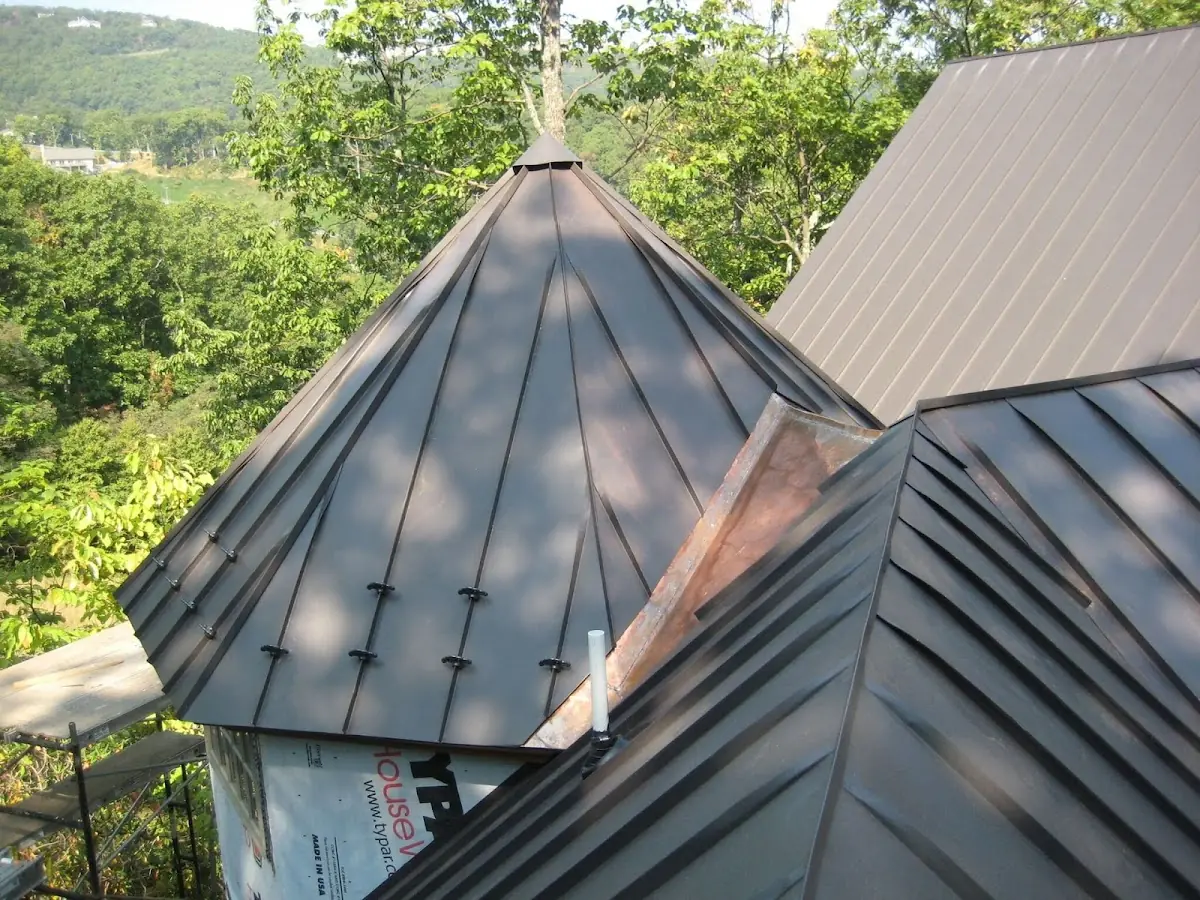 Professional Roof Tarp Installation by Craftsman Roofing in Mount Healthy